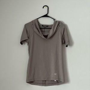 Arc’teryx t-shirt size medium.